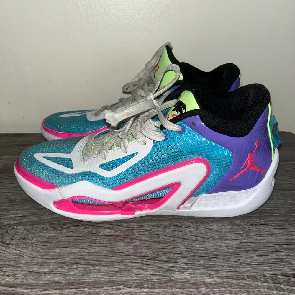 Jordan 11 Low CMFT‎ SE Mens Basketball Shoes Size 9